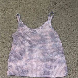 V-neck tank top